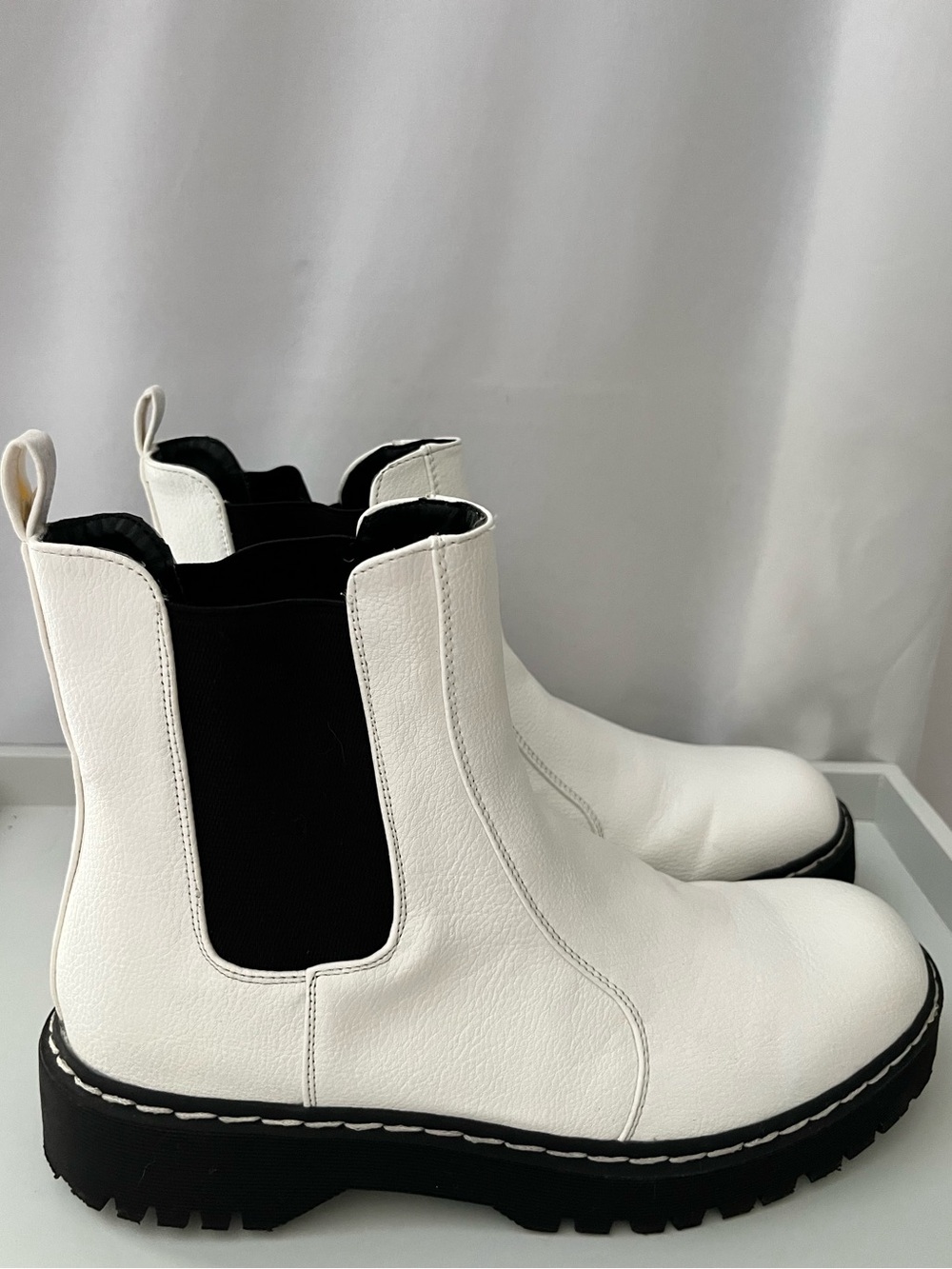 Sincerely Jules Hippie White Chelsea Lug Sole Boots Goth Punk 9.5